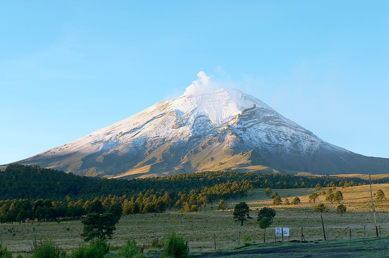 波波卡特佩特尔火山